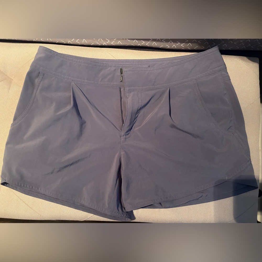Athleta Shorts Size 4 Lavender